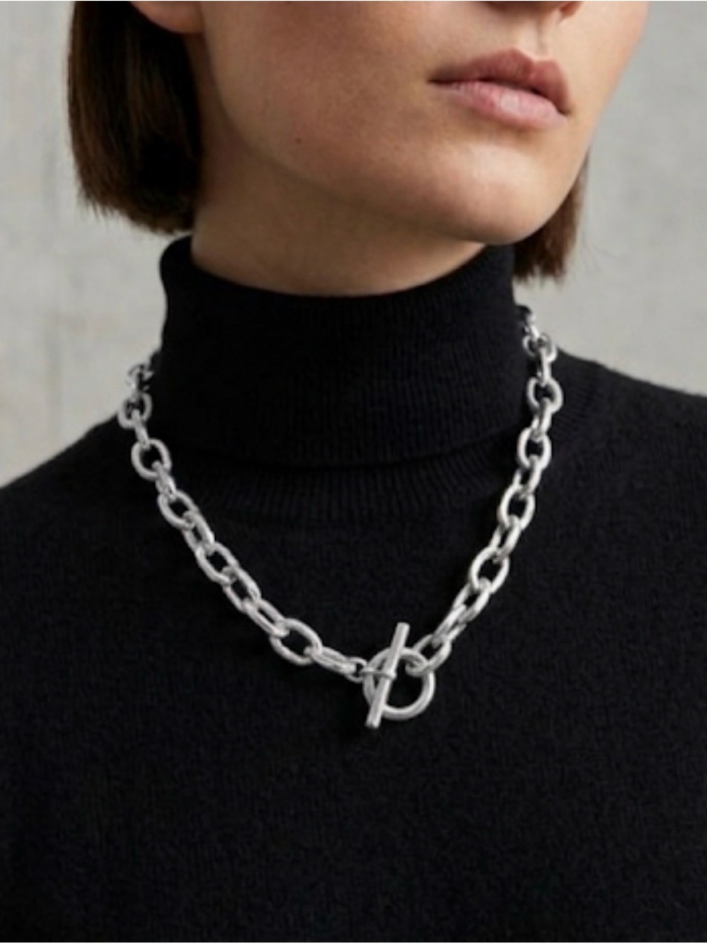 Calvin Klein Silver-Tone Chunky Chain Toggle Necklace